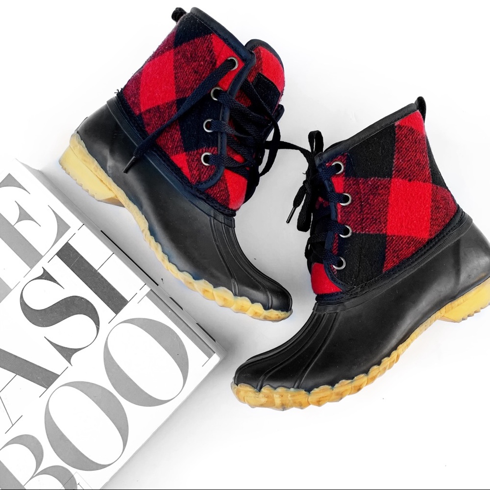 Chooka red checkered duck boots